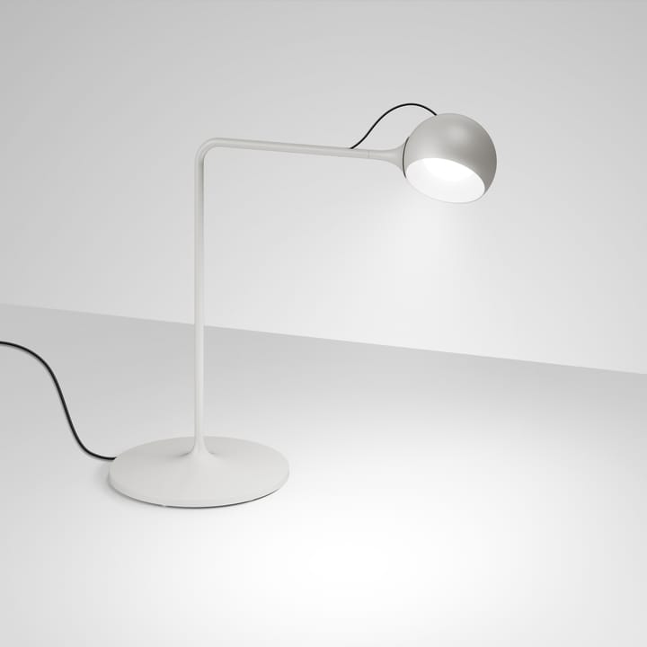 Ixa tafellamp, White-grey Artemide