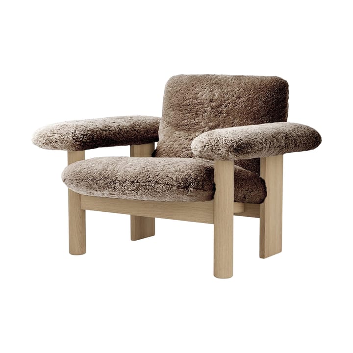 Brasilia fauteuil low back, Natural oak-Sahara sheepskin curly Audo Copenhagen