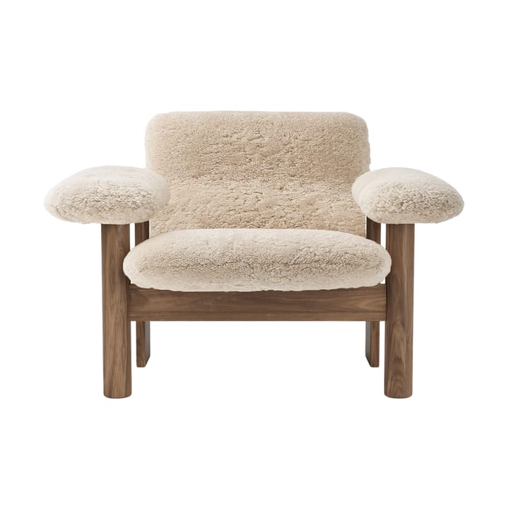 Brasilia fauteuil low back, Walnut-Nature sheepskin curly Audo Copenhagen