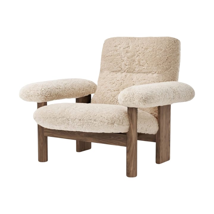 Brasilia fauteuil - Walnut-Nature sheepskin curly - Audo Copenhagen