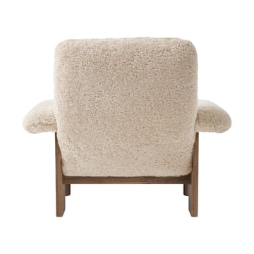 Brasilia fauteuil - Walnut-Nature sheepskin curly - Audo Copenhagen