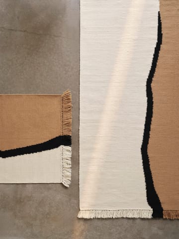 Soil Kelim gangloper - Dark sand-off white, 70x180 cm - ferm LIVING