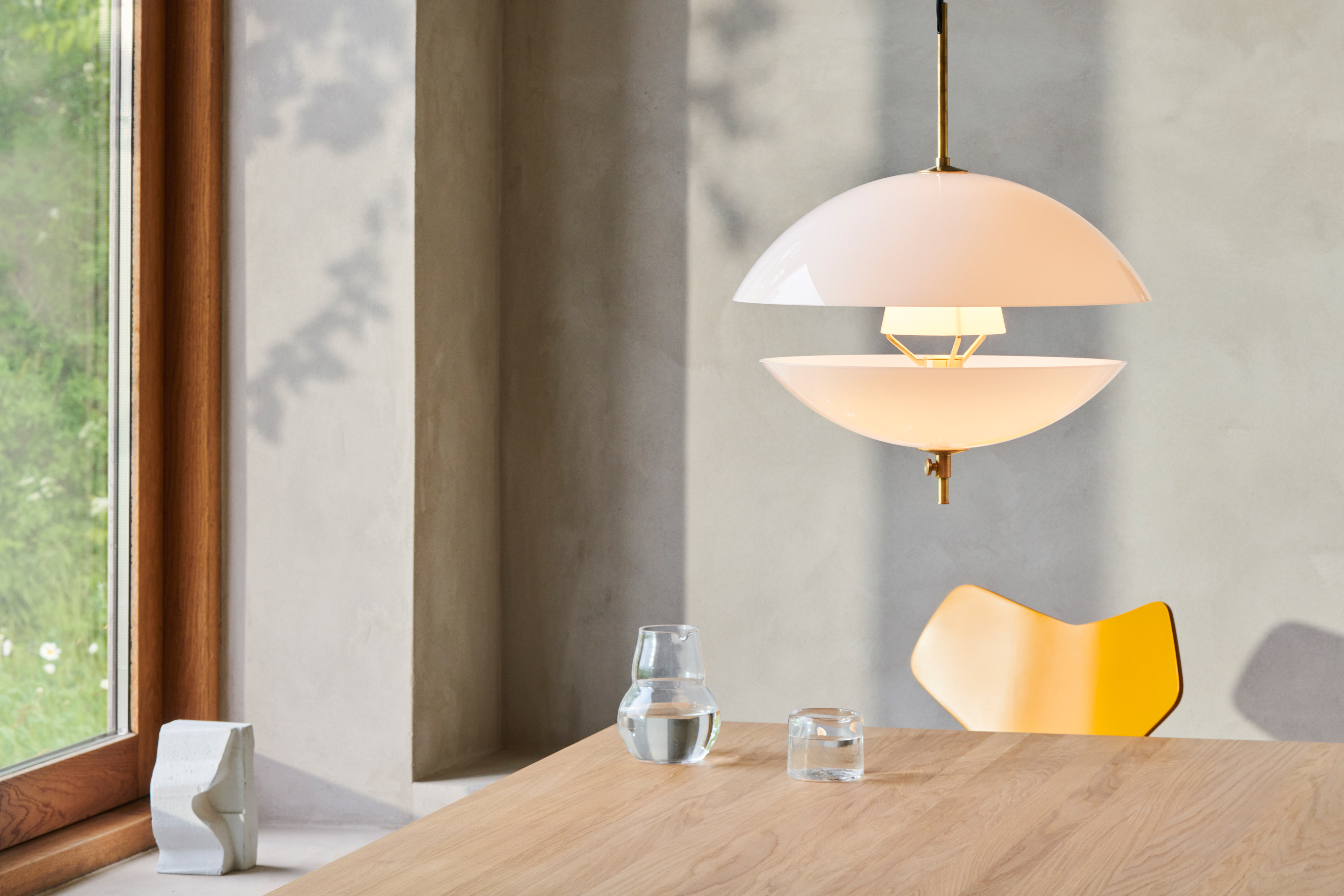 fritz hansen clam pendant