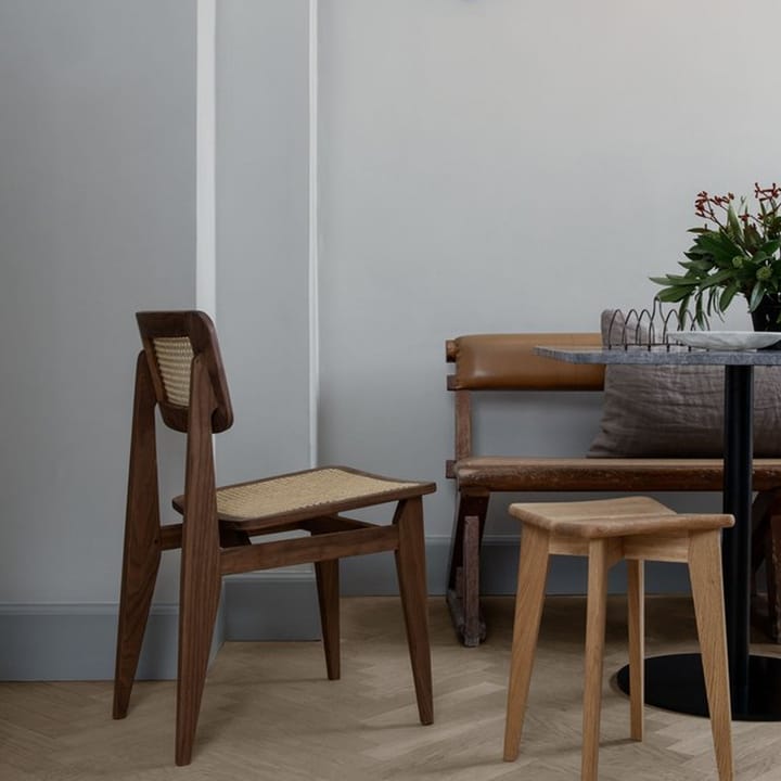 C-Chair stoel, black stained oak GUBI