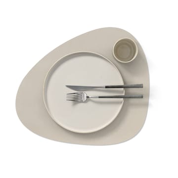 Nupo placemat curve L - Oyster white - LIND DNA