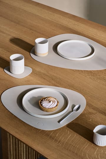 Nupo placemat curve M - Oyster white - LIND DNA