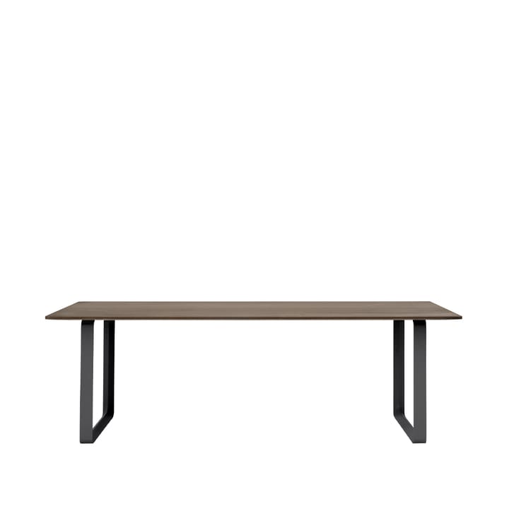 70/70 eettafel 225x90 cm - Solid smoked oak-Black - Muuto