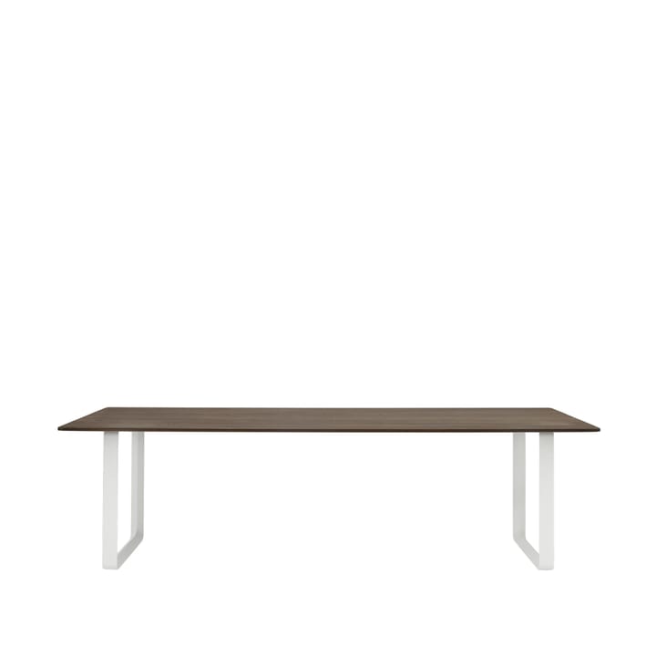 70/70 eettafel 255x108 cm - Solid smoked oak-White - Muuto