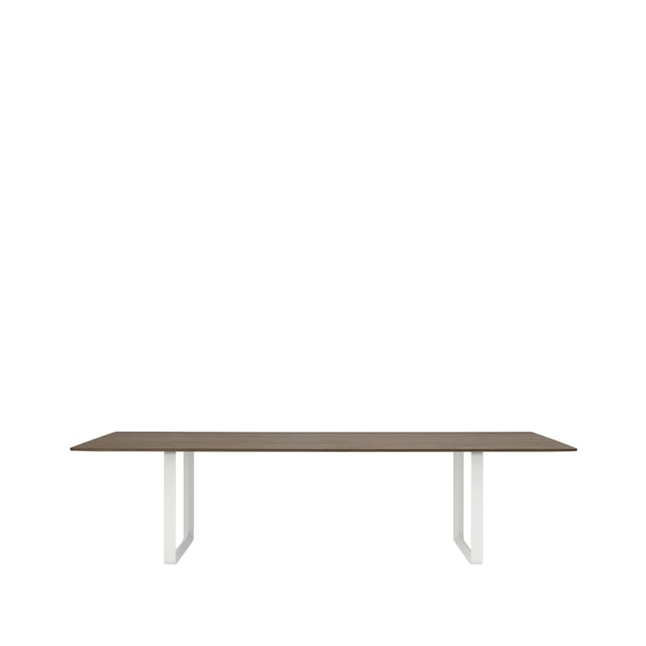 70/70 eettafel 295x108 cm - Solid smoked oak-White - Muuto