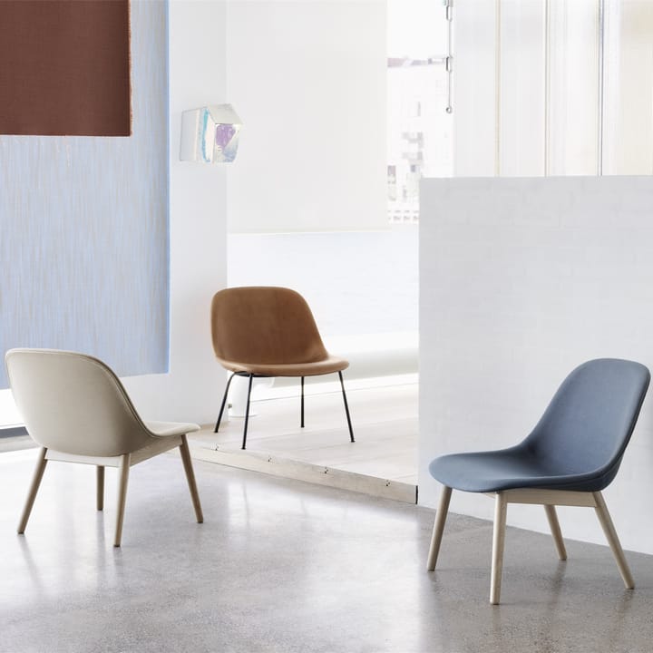 Fiber Lounge stoel met eikenhouten poten, Steelcut trio 236 Muuto