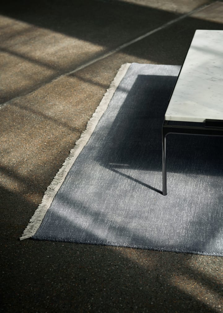 The Moor AP18 vloerkleed 170x240 cm, Grey blue thunder &Tradition