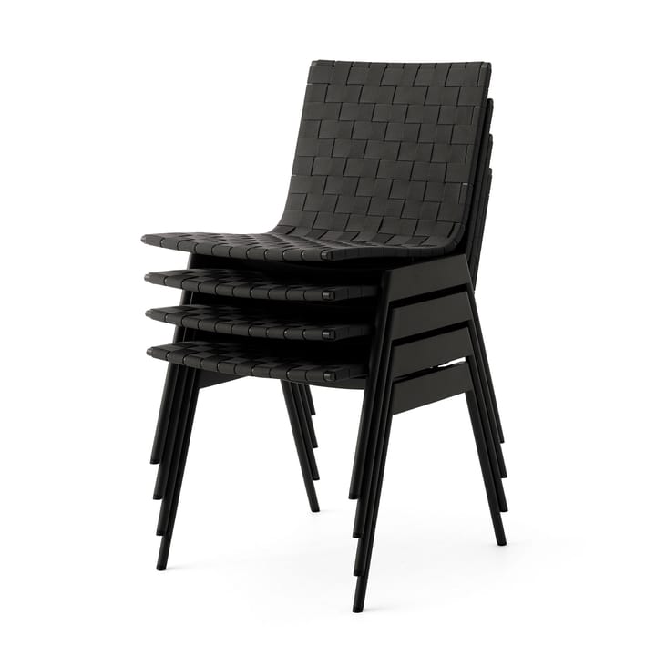 Ville Outdoor AV33 stoel, Warm black &Tradition