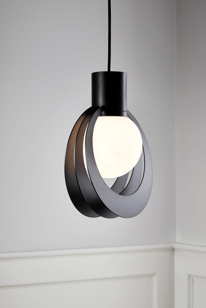 Lunar hanglamp medium, Black Woud