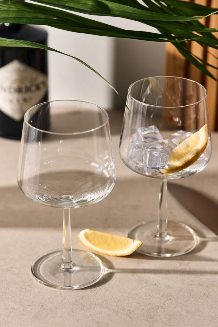 Creatieve cadeau-ideeën voor een verjaardag - Hier zie je de nieuwe gin- en tonicglazen uit de Essence-serie van Iittala. 